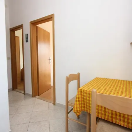 With Parking Space Maslinica, Solta - 5184 شقة *