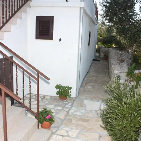 شقة With Parking Space Maslinica, Solta - 5184